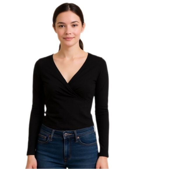 The Limited Black Knit V-Neck Top — Size M - Picture 1 of 5